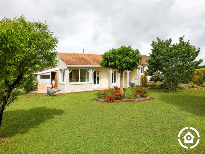 Maison individuelle à vendre, 7 pièces - Réparsac 16200