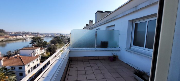 Appartement à vendre en viager, 2 pièces - Bayonne 64100