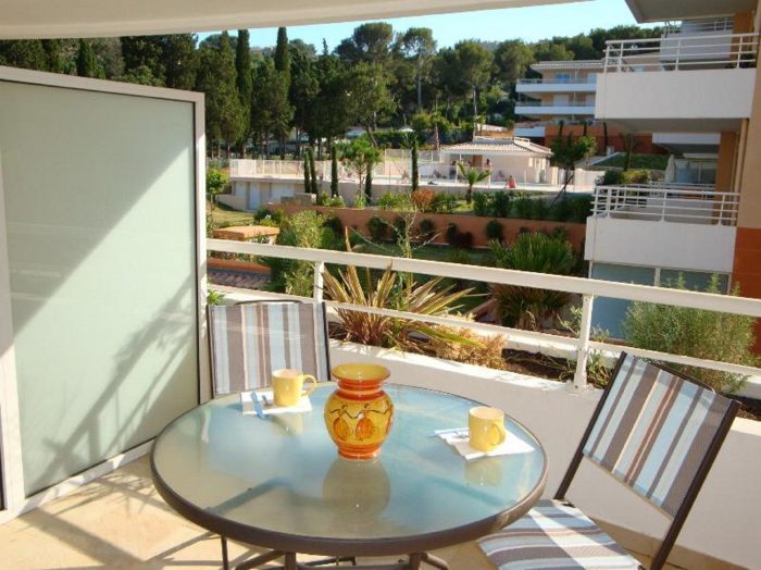 Appartement à louer, 2 pièces - Cavalaire-sur-Mer 83240