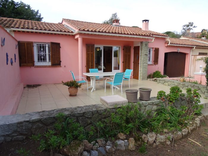 Maison mitoyenne 2 côtés à louer, 4 pièces - Sainte-Maxime 83120