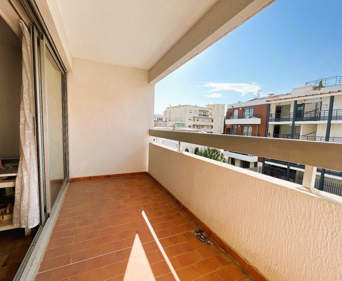 Appartement à vendre, 2 pièces - Cavalaire-sur-Mer 83240