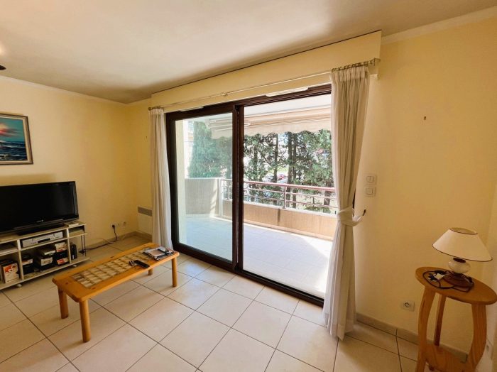 Apartment for sale, 3 rooms - Cavalaire-sur-Mer 83240