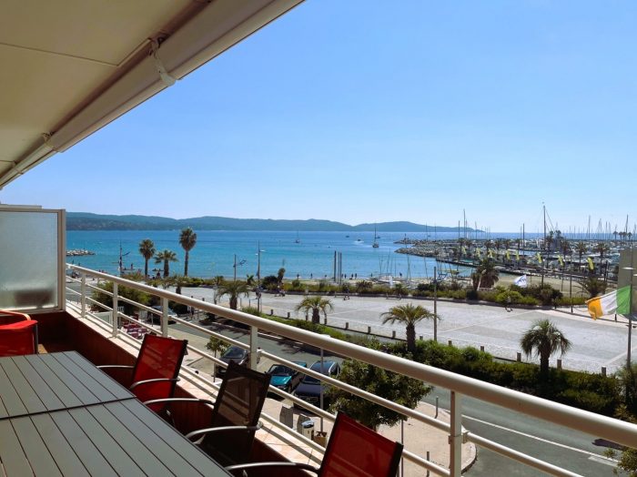 Appartement à vendre, 3 pièces - Cavalaire-sur-Mer 83240