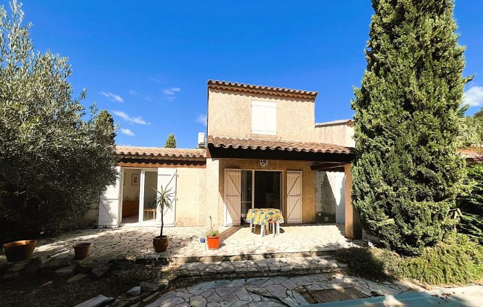 Maison mitoyenne 2 côtés à vendre, 3 pièces - Cavalaire-sur-Mer 83240