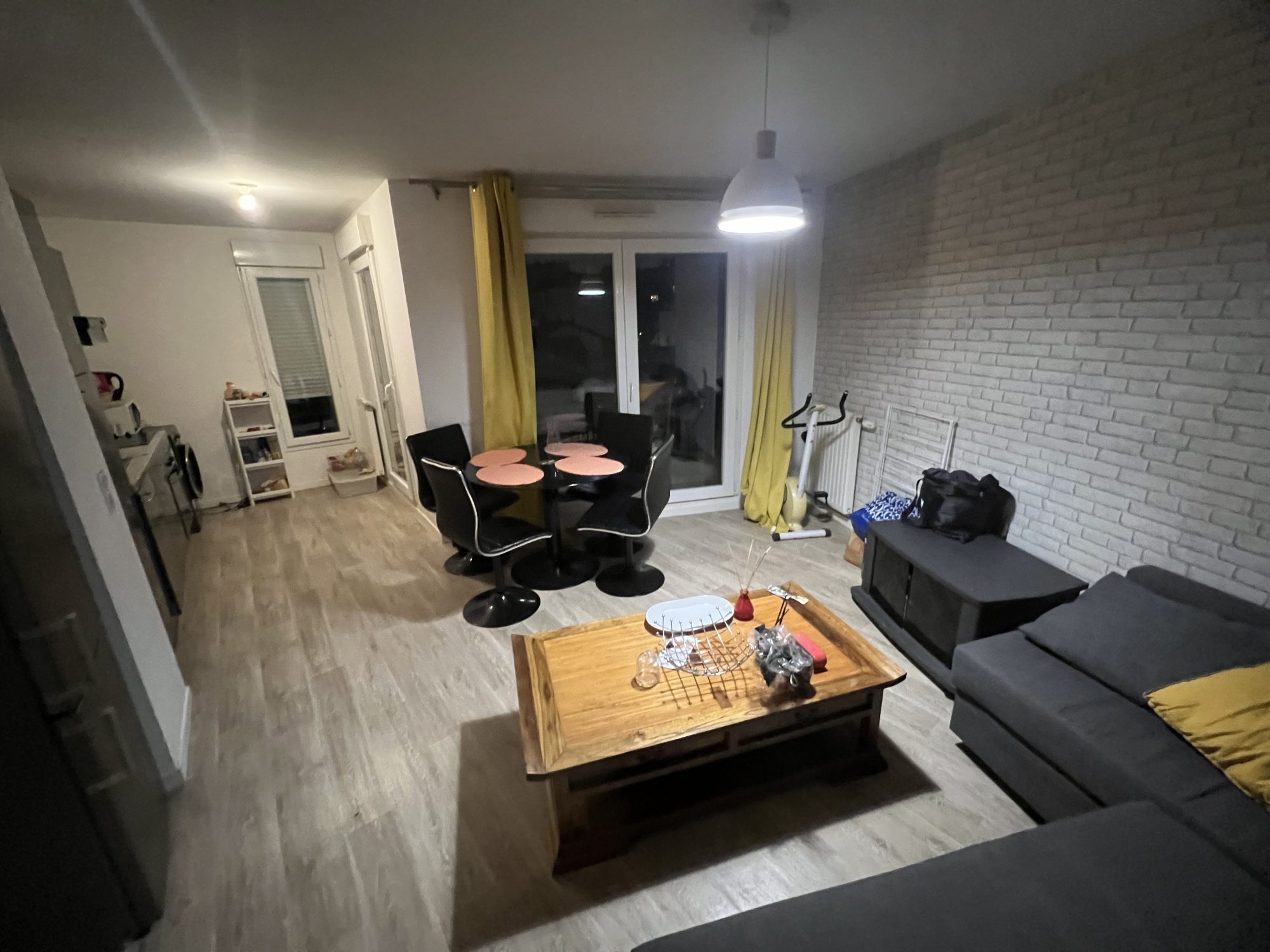 Location annuelle Appartement ROMAINVILLE 93230 Seine Saint Denis FRANCE