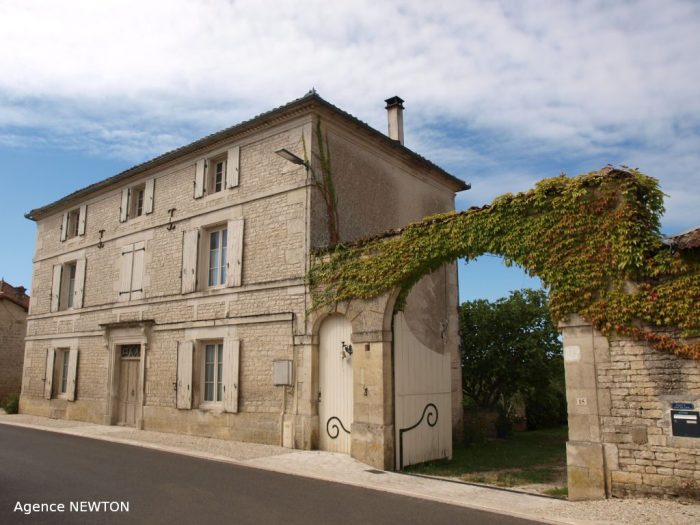 Vente Maison/Villa TUZIE 16700 Charente FRANCE