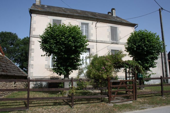 Vente Maison/Villa LES GRANDS-CHEZEAUX 87160 Haute Vienne FRANCE