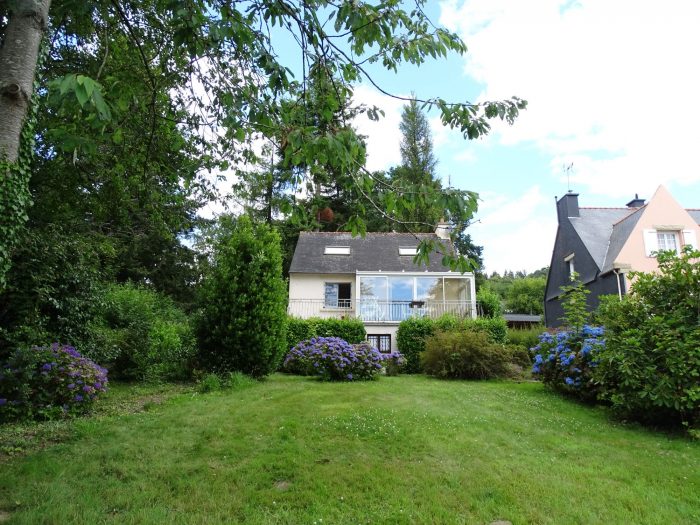 Photo COTES D'ARMOR, proche de Mûr-de-Bretagne.  Une maison individuelle de 3 chambres à vendre avec vue sur le lac de Guerlédan image 2/26