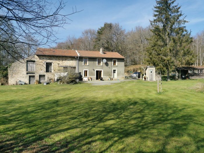 Vente Maison/Villa BESSINES-SUR-GARTEMPE 87250 Haute Vienne FRANCE