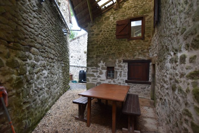 Photo HAUTE VIENNE - Maison ancienne en pierre rénovée proche du lac de Saint Pardoux image 7/25