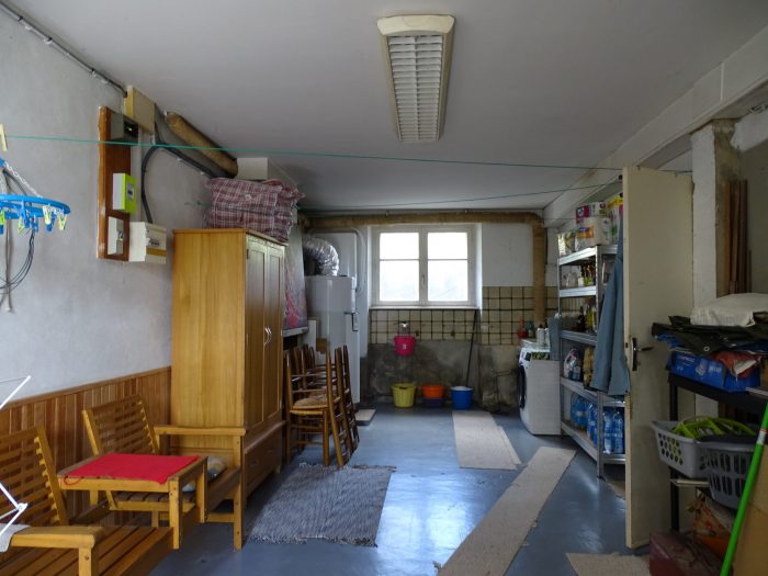 Photo FINISTERE, dans le village du Le Faou, cette maison familiale indépendante de 3 chambres avec une vue magnifique image 26/35
