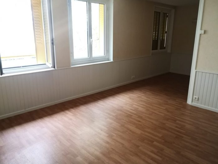 Appartement à louer, 3 pièces - Montluçon 03100