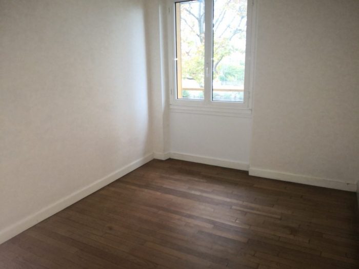 Appartement à louer, 3 pièces - Montluçon 03100