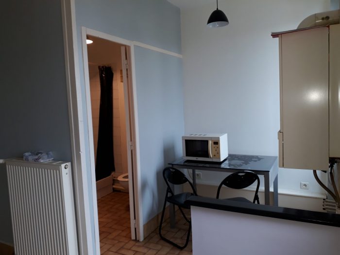 Appartement à louer, 2 pièces - Montluçon 03100