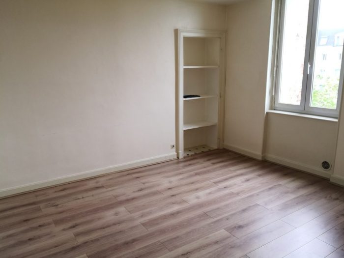 Appartement à louer, 3 pièces - Montluçon 03100