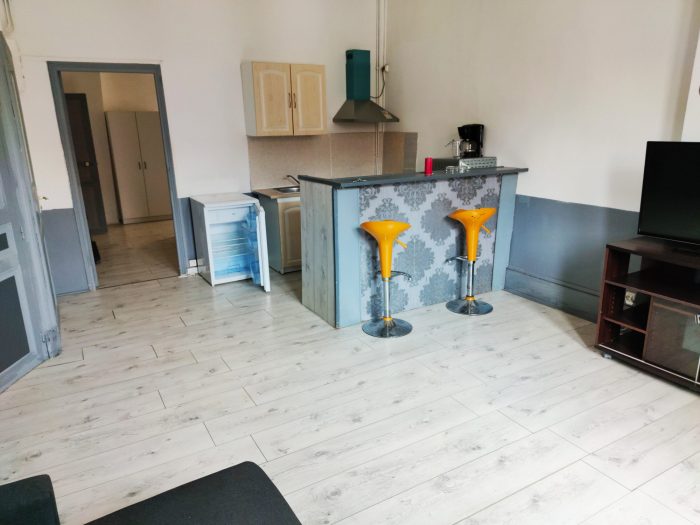 Appartement à louer, 2 pièces - Montluçon 03100