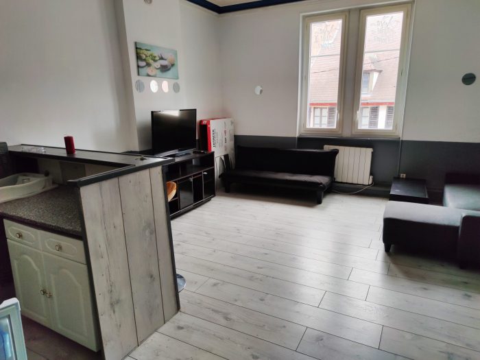 Appartement à louer, 2 pièces - Montluçon 03100