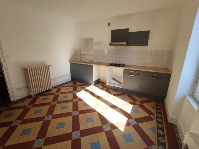 Appartement à louer, 3 pièces - Montluçon 03100