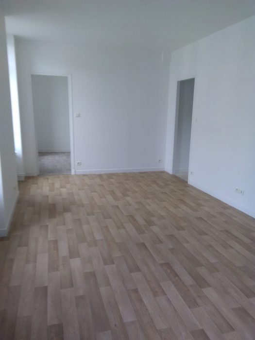 Appartement à louer, 3 pièces - Montluçon 03100