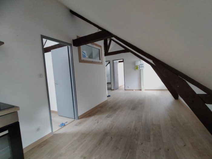 Appartement à louer, 3 pièces - Montluçon 03100