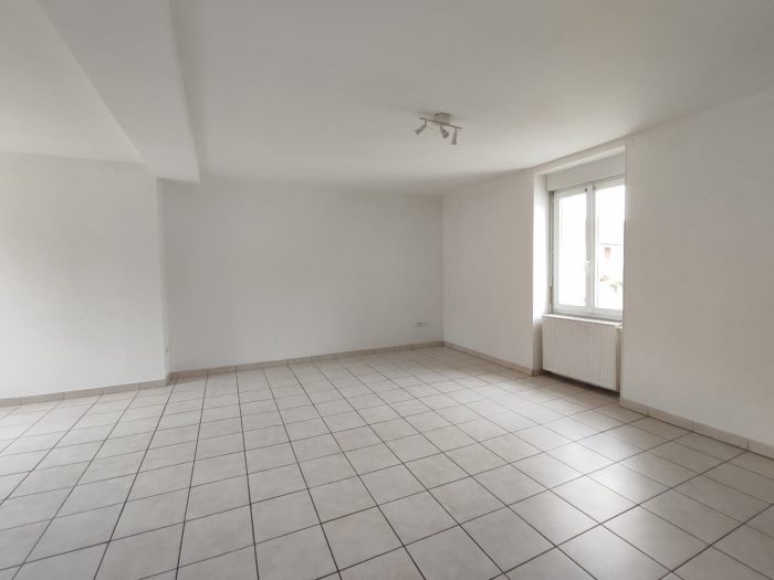 Appartement à louer, 4 pièces - Montluçon 03100