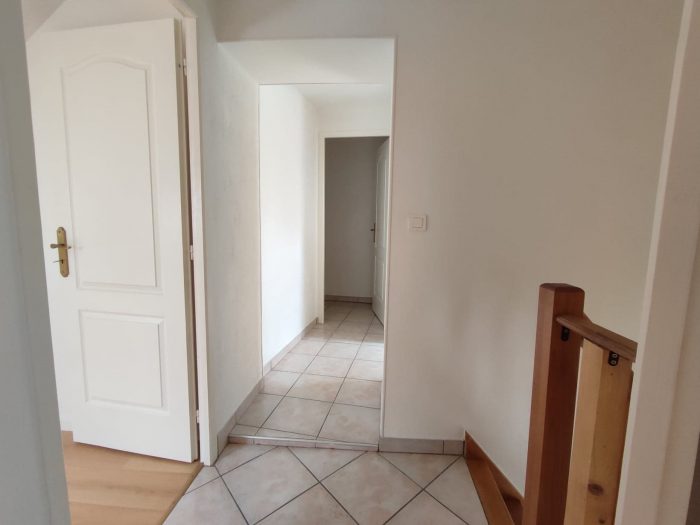 Appartement à louer, 4 pièces - Montluçon 03100