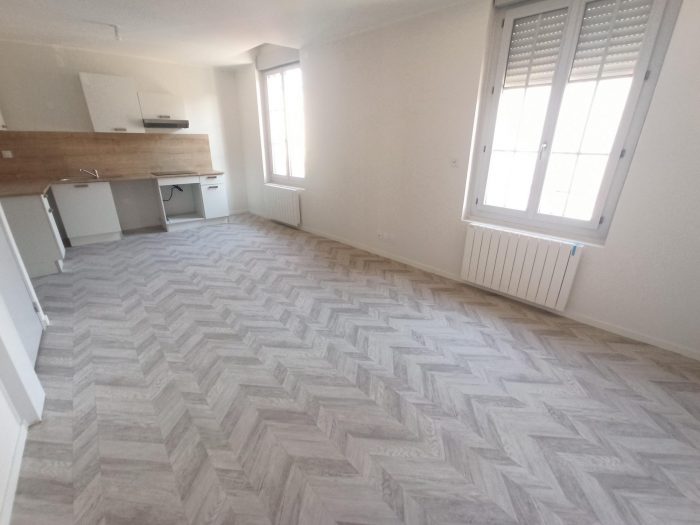 Appartement à louer, 3 pièces - Montluçon 03100