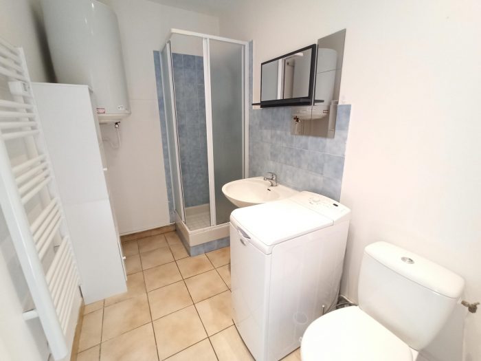 Appartement à louer, 2 pièces - Montluçon 03100