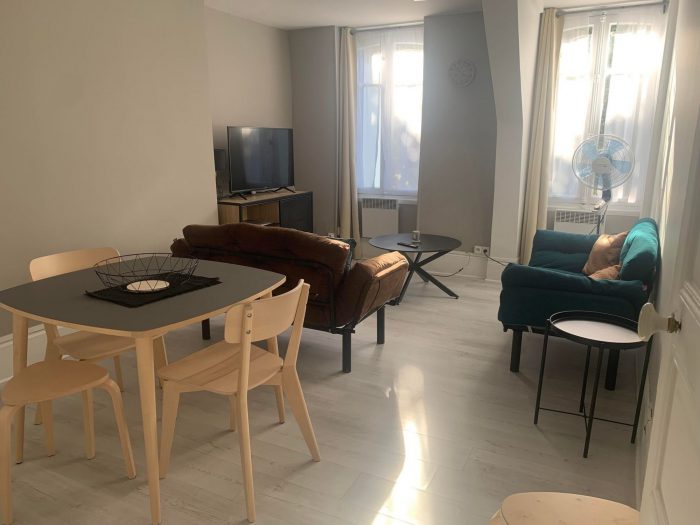 Appartement à louer, 3 pièces - Néris-les-Bains 03310