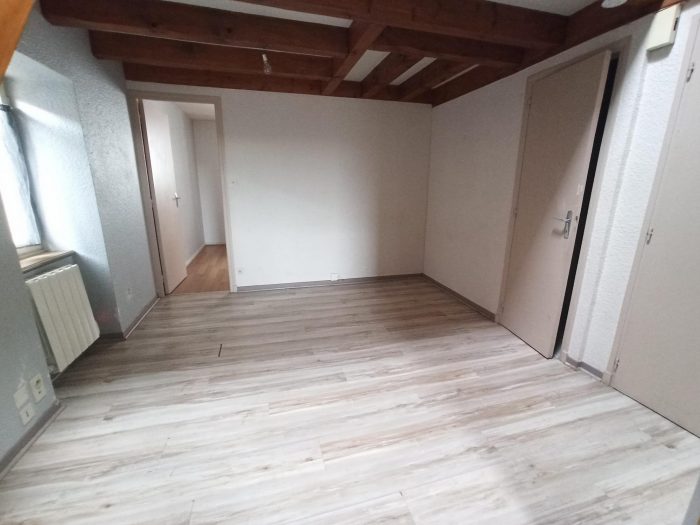 Appartement à louer, 3 pièces - Montluçon 03100