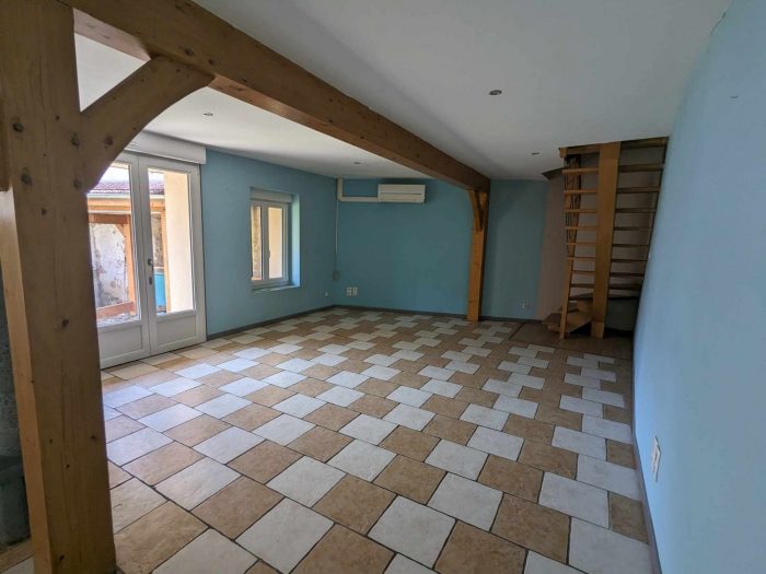 Maison mitoyenne 2 côtés à louer, 3 pièces - Montluçon 03100