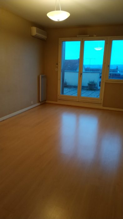 Appartement à vendre, 2 pièces - Montluçon 03100