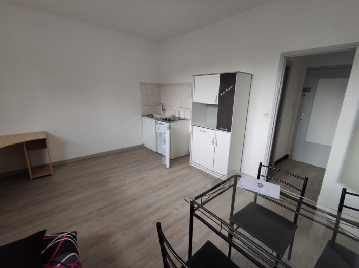 Studio à vendre, 1 pièce - Montluçon 03100