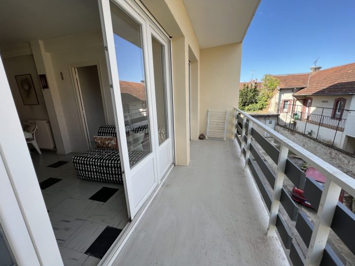 Appartement à vendre, 3 pièces - Montluçon 03100