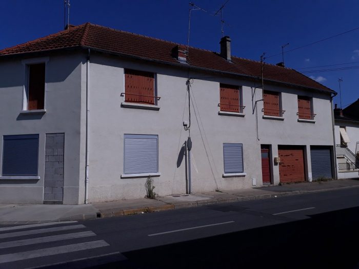 Immeuble à vendre, 220 m² - Montluçon 03100