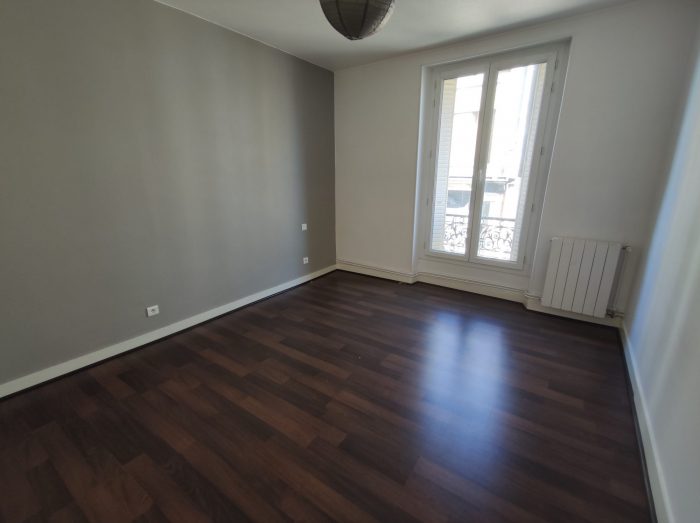 Immeuble à vendre, 420 m² - Montluçon 03100