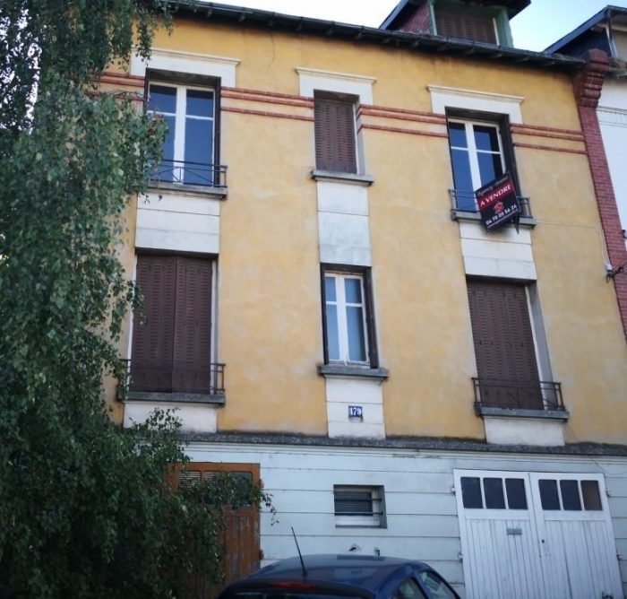 Immeuble à vendre, 240 m² - Montluçon 03100