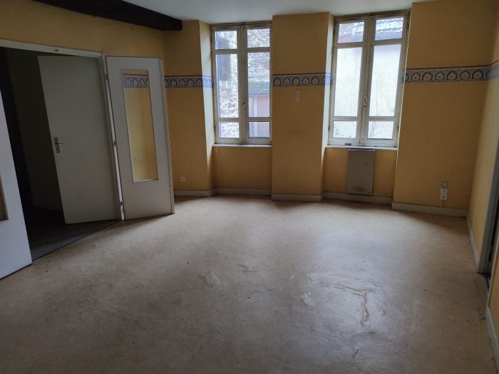 Immeuble à vendre, 350 m² - Montluçon 03100