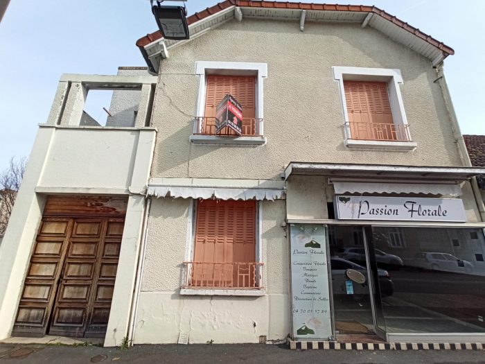 Immeuble à vendre, 270 m² - Montluçon 03100