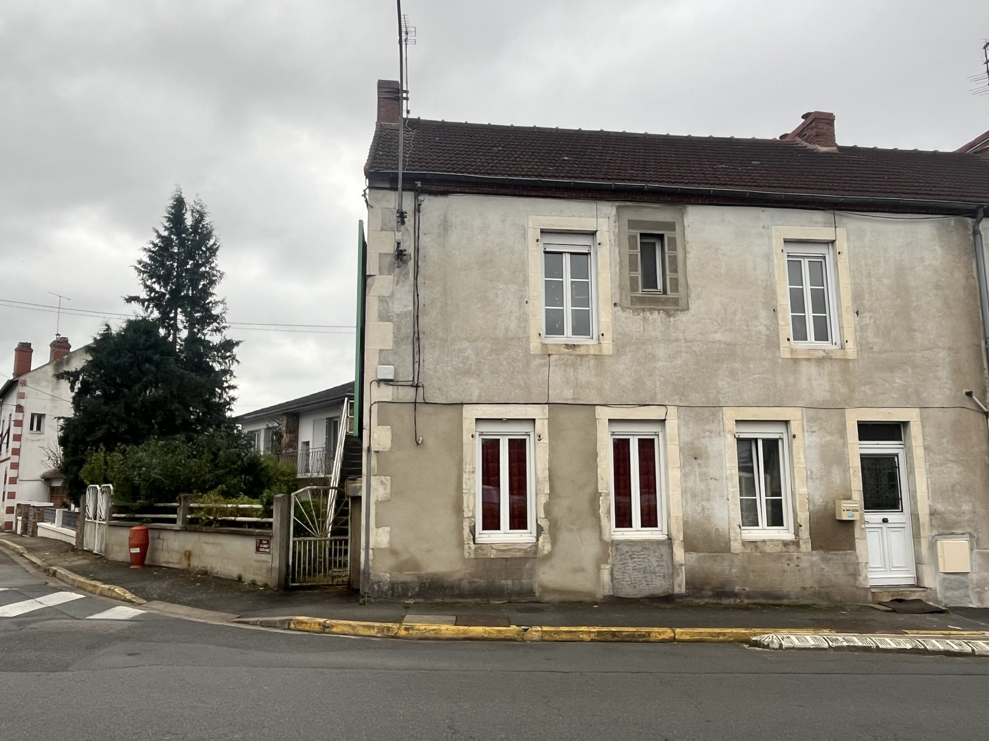 Vente Immeuble MONTLUCON 03100 Allier FRANCE