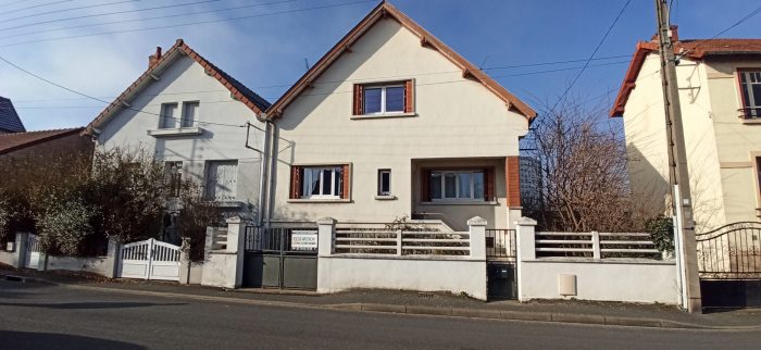 Maison traditionnelle à vendre, 6 pièces - Montluçon 03100