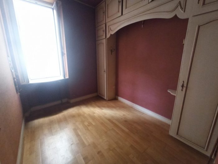 Maison bourgeoise à vendre, 4 pièces - Montluçon 03100