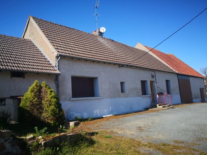 Ferme à vendre, 3 pièces - Montluçon 03100