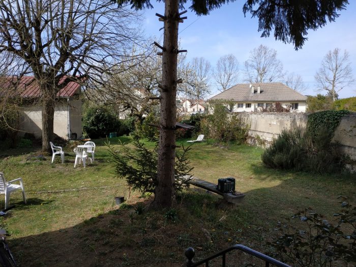 Maison bourgeoise à vendre, 11 pièces - Montluçon 03100