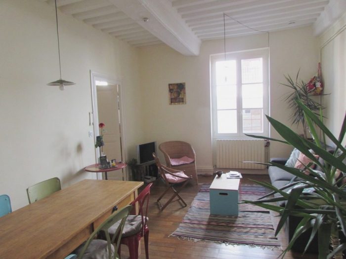 Location annuelle Appartement CLUNY 71250 Sane et Loire FRANCE