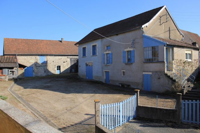 Maison ancienne à vendre, 4 pièces - Chissey-lès-Mâcon 71460