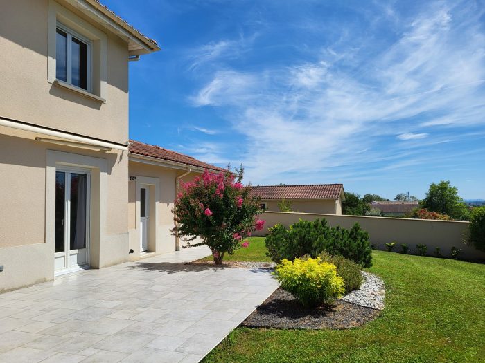 Villa à vendre, 5 pièces - Charnay-lès-Mâcon 71850