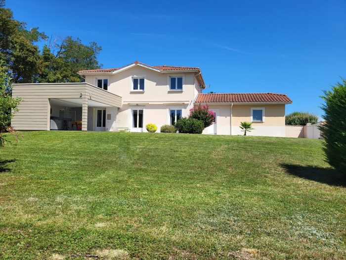 Villa à vendre, 5 pièces - Charnay-lès-Mâcon 71850