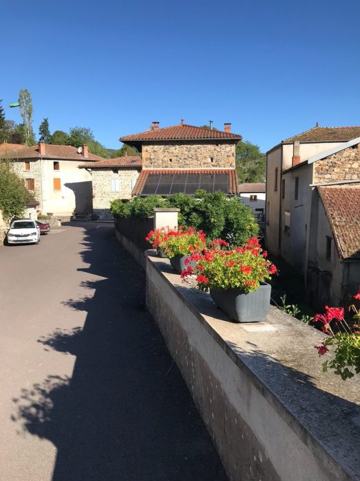 Maison de village avec jardin