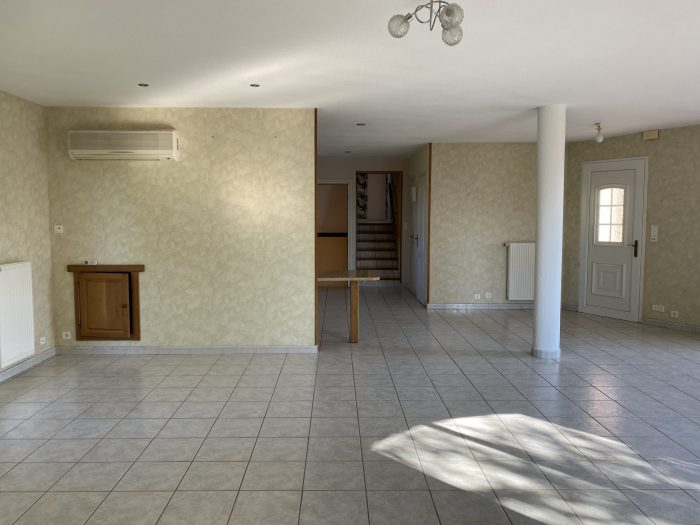 Maison contemporaine à vendre, 5 pièces - Vendenesse-lès-Charolles 71120